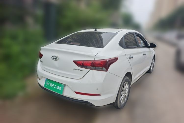 Used Hyundai Verna (new generation) 2016 1.4L Manual Cool Edition GLS Rear Right 45 Deg