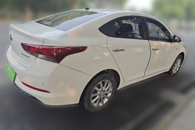 Used Hyundai Verna (new generation) 2016 1.4L Manual Cool Edition GLS Rear Right 45 Deg
