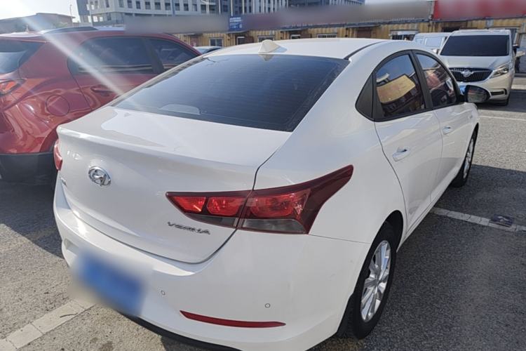 Used Hyundai Verna (new generation) 2016 1.4L Manual Cool Edition GLS Rear Right 45 Deg