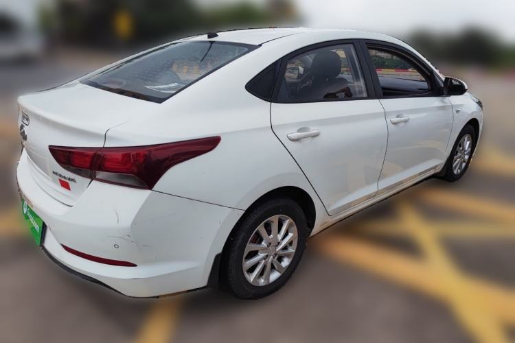 Used Hyundai Verna (new generation) 2016 1.4L Automatic Cool Edition GLS Rear Right 45 Deg