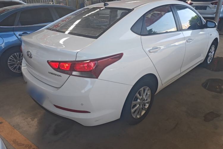 Used Hyundai Verna (new generation) 2016 1.4L Automatic Cool Edition GLS Rear Right 45 Deg
