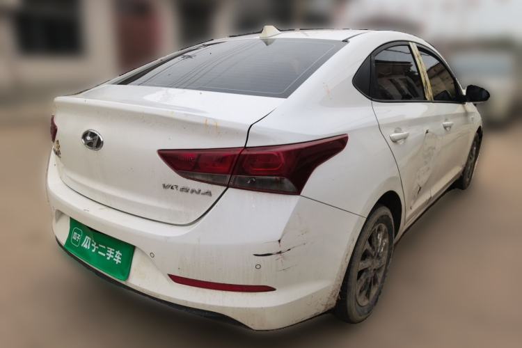 Used Hyundai Verna (new generation) 2016 1.4L Manual Cool Edition GLS Rear Right 45 Deg