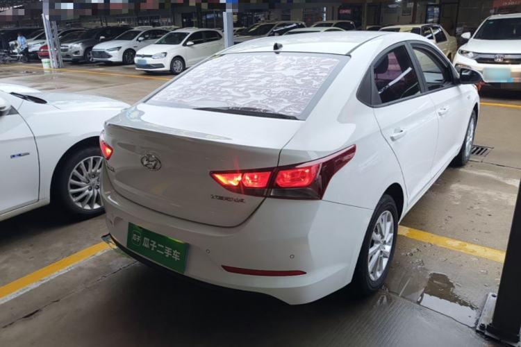 Used Hyundai Verna (new generation) 2016 1.4L Automatic Cool Edition GLS Rear Right 45 Deg