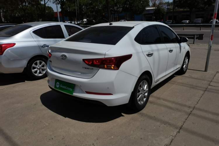 Used Hyundai Verna (new generation) 2016 1.4L Manual Cool Edition GLS Rear Right 45 Deg