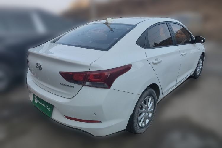 Used Hyundai Verna (new generation) 2016 1.4L Manual Cool Edition GLS Rear Right 45 Deg
