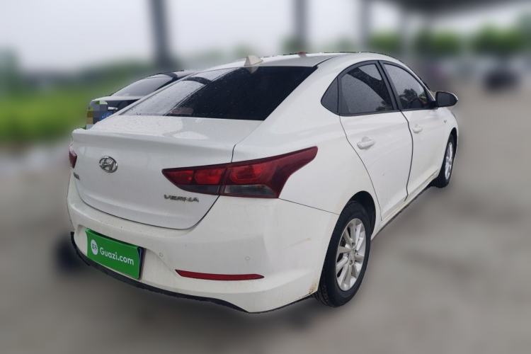 Used Hyundai Verna (new generation) 2016 1.4L Manual Cool Edition GLS Rear Right 45 Deg