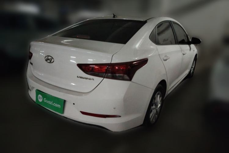 Used Hyundai Verna (new generation) 2016 1.4L Manual Cool Edition GLS Rear Right 45 Deg