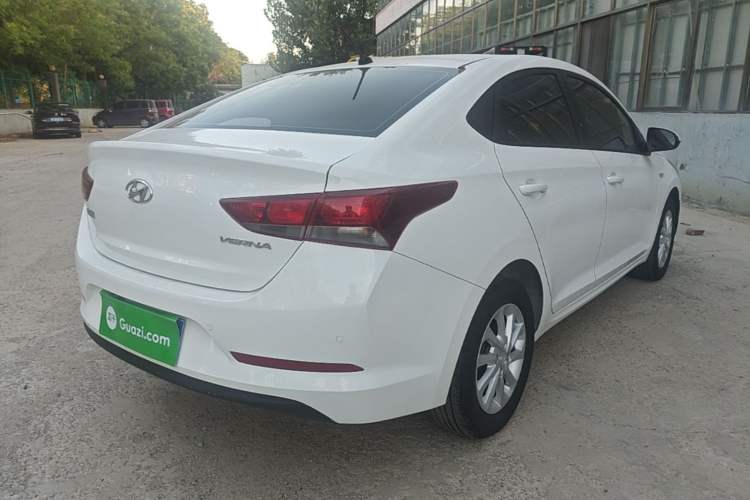 Used Hyundai Verna (new generation) 2016 1.4L Automatic Cool Edition GLS Rear Right 45 Deg