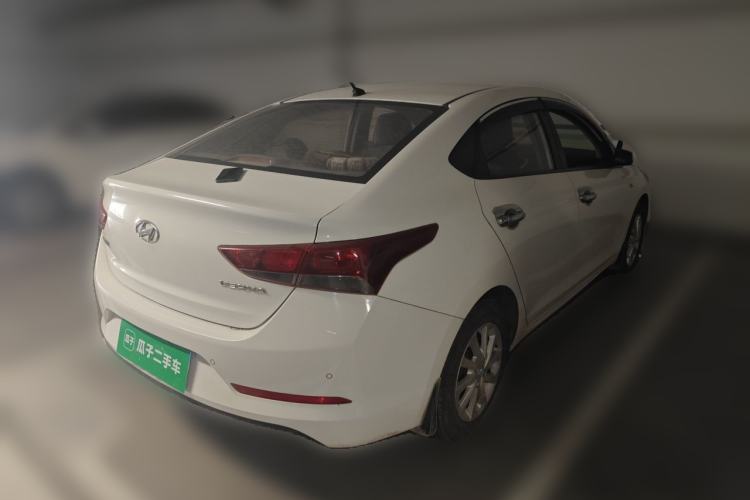 Used Hyundai Verna (new generation) 2016 1.4L Manual Cool Edition GLS Rear Right 45 Deg