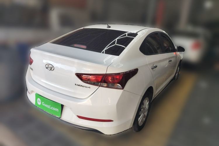 Used Hyundai Verna (new generation) 2016 1.4L Manual Cool Edition GLS Rear Right 45 Deg