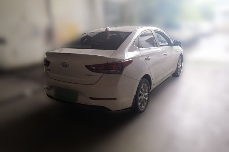 Used Hyundai Verna (new generation) 2016 1.4L Manual Cool Edition GLS Rear Right 45 Deg