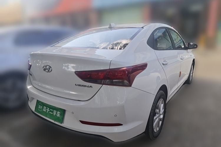 Used Hyundai Verna (new generation) 2016 1.4L Automatic Cool Edition GLS Rear Right 45 Deg