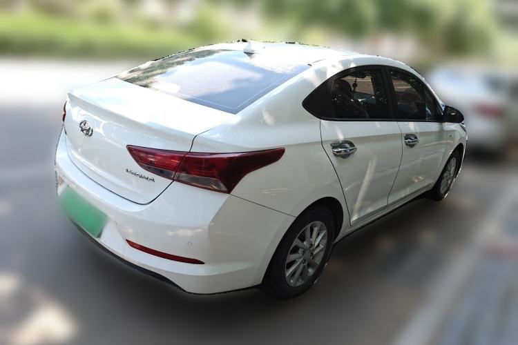 Used Hyundai Verna (new generation) 2016 1.4L Manual Cool Edition GLS Rear Right 45 Deg