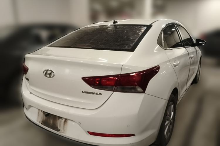 Used Hyundai Verna (new generation) 2016 1.4L Manual Cool Edition GLS Rear Right 45 Deg