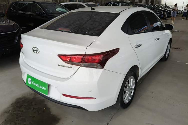 Used Hyundai Verna (new generation) 2016 1.4L Automatic Cool Edition GLS Rear Right 45 Deg