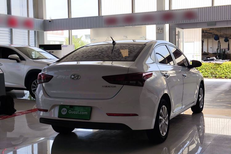 Used Hyundai Verna (new generation) 2016 1.4L Automatic Cool Edition GLS Rear Right 45 Deg