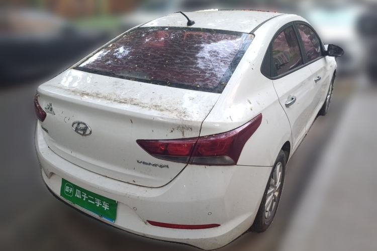 Used Hyundai Verna (new generation) 2016 1.4L Automatic Sport Edition Rear Right 45 Deg