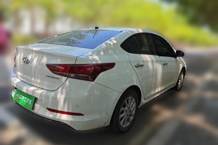 Used Hyundai Verna (new generation) 2016 1.4L Manual Cool Edition GLS Rear Right 45 Deg
