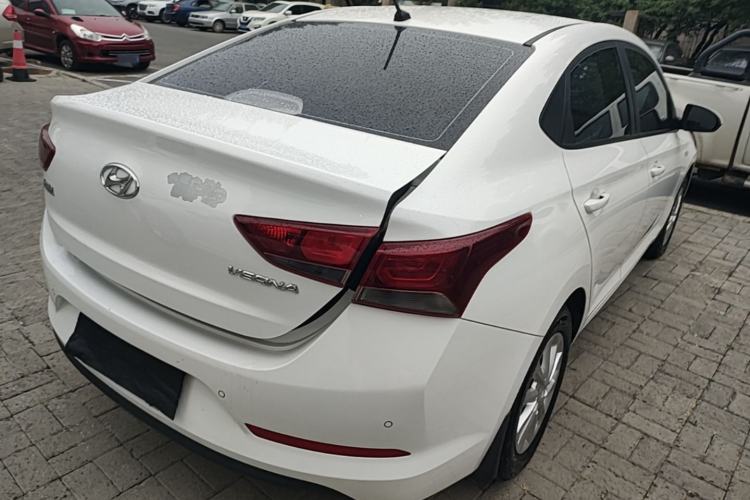 Used Hyundai Verna (new generation) 2016 1.4L Manual Cool Edition GLS Rear Right 45 Deg