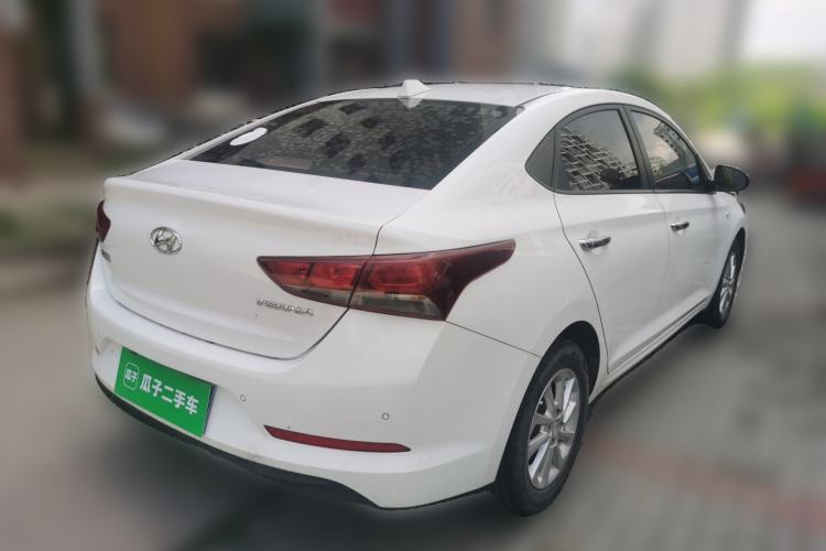 Used Hyundai Verna (new generation) 2016 1.4L Automatic Cool Edition GLS Rear Right 45 Deg