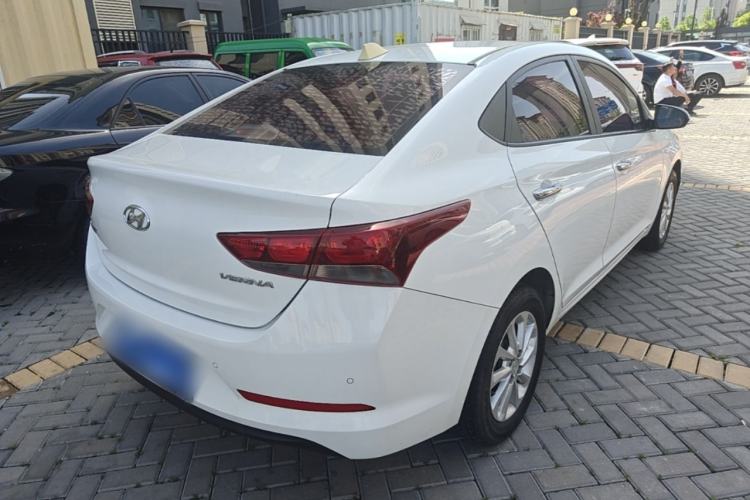 Used Hyundai Verna (new generation) 2016 1.4L Manual Cool Edition GLS Rear Right 45 Deg