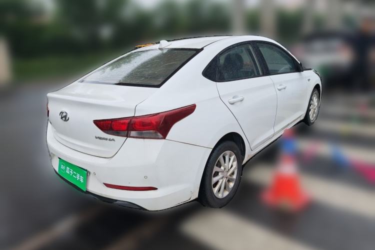 Used Hyundai Verna (new generation) 2016 1.4L Automatic Cool Edition GLS Rear Right 45 Deg