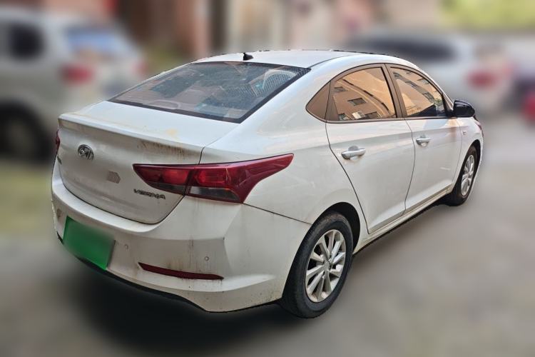 Used Hyundai Verna (new generation) 2016 1.4L Manual Cool Edition GLS Rear Right 45 Deg
