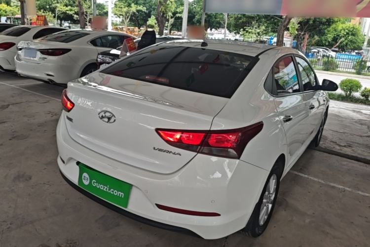 Used Hyundai Verna (new generation) 2016 1.4L Automatic Sport Edition Rear Right 45 Deg