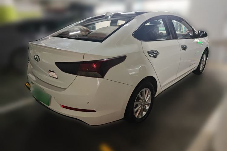 Used Hyundai Verna (new generation) 2016 1.4L Manual Cool Edition GLS Rear Right 45 Deg