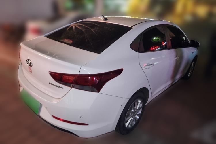 Used Hyundai Verna (new generation) 2016 1.4L Automatic Cool Edition GLS Rear Right 45 Deg