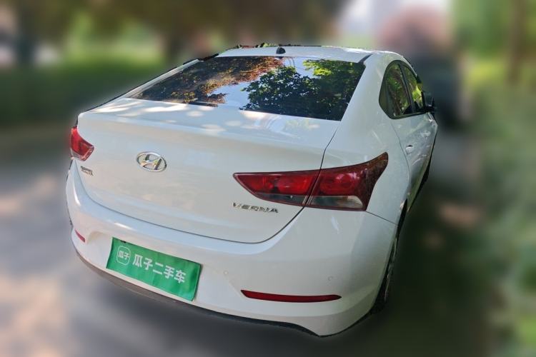 Used Hyundai Verna (new generation) 2016 1.4L Manual Cool Edition GLS Rear Right 45 Deg