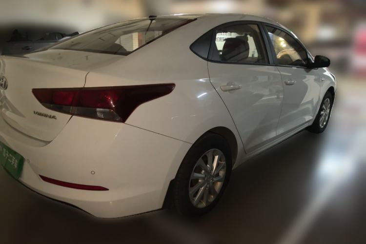 Used Hyundai Verna (new generation) 2016 1.4L Automatic Cool Edition GLS Rear Right 45 Deg