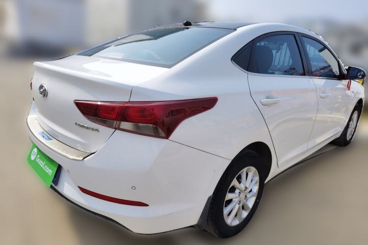 Used Hyundai Verna (new generation) 2016 1.4L Manual Cool Edition GLS Rear Right 45 Deg