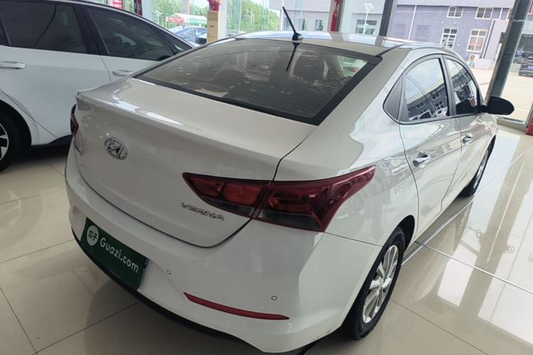 Used Hyundai Verna (new generation) 2016 1.4L Manual Cool Edition GLS Rear Right 45 Deg