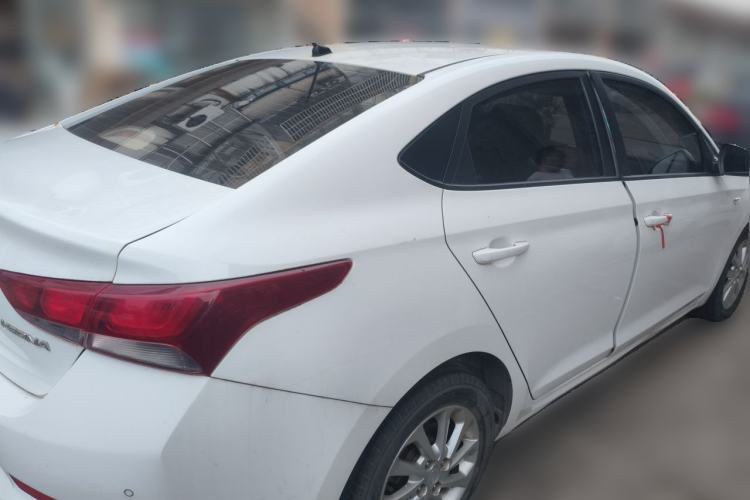 Used Hyundai Verna (new generation) 2016 1.4L Automatic Cool Edition GLS Rear Right 45 Deg