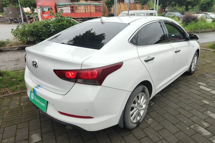 Used Hyundai Verna (new generation) 2016 1.4L Manual Cool Edition GLS Rear Right 45 Deg