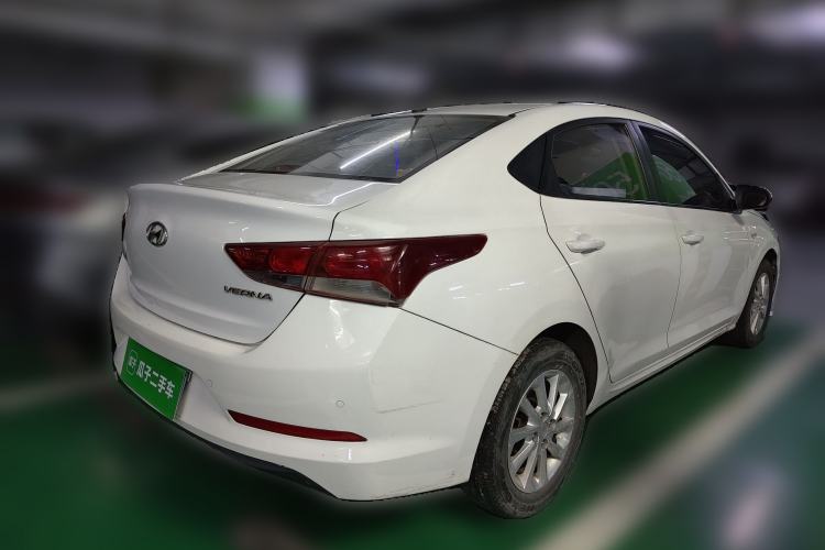 Used Hyundai Verna (new generation) 2016 1.4L Automatic Cool Edition GLS Rear Right 45 Deg