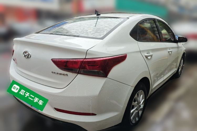 Used Hyundai Verna (new generation) 2016 1.4L Automatic Cool Edition GLS Rear Right 45 Deg