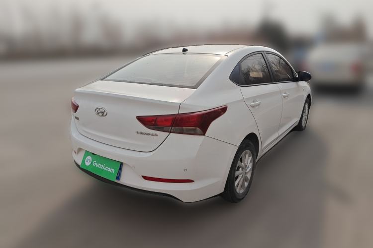 Used Hyundai Verna (new generation) 2016 1.4L Manual Cool Edition GLS Rear Right 45 Deg