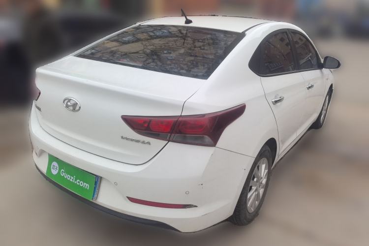 Used Hyundai Verna (new generation) 2016 1.4L Manual Cool Edition GLS Rear Right 45 Deg