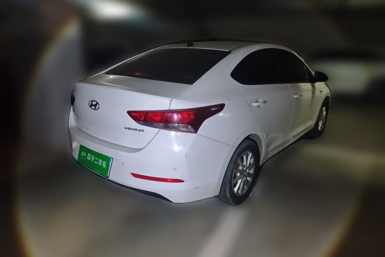 Used Hyundai Verna (new generation) 2016 1.4L Automatic Cool Edition GLS Rear Right 45 Deg