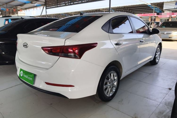Used Hyundai Verna (new generation) 2016 1.4L Automatic Cool Edition GLS Rear Right 45 Deg