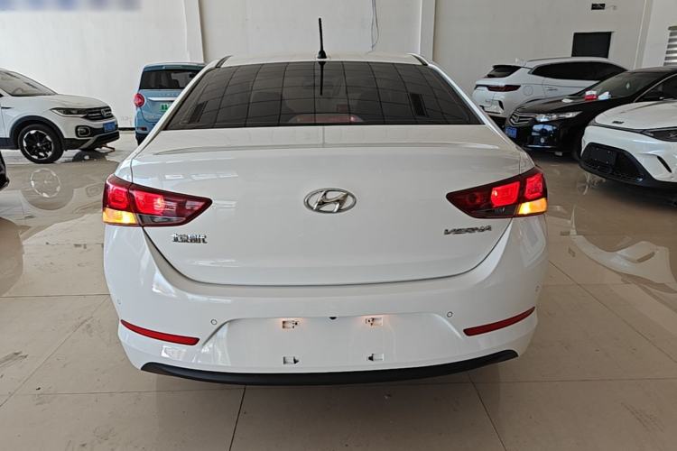 Used Hyundai Verna (new generation) 2016 1.4L Automatic Cool Edition GLS Rear