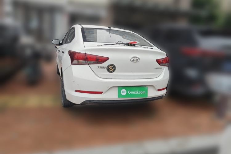 Used Hyundai Verna (new generation) 2016 1.6L Automatic Elite Edition TOP Rear
