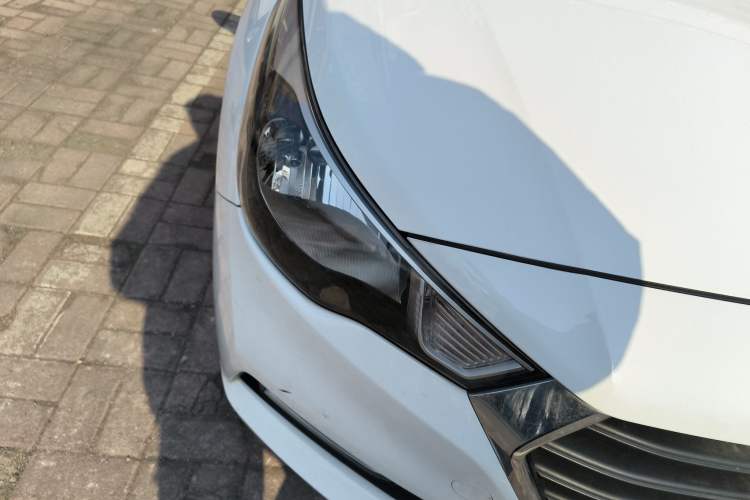 Used Hyundai Verna (new generation) 2016 1.4L Automatic Cool Edition GLS Right Front Headlight