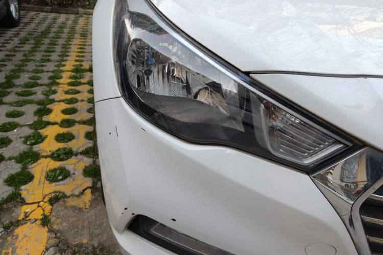 Used Hyundai Verna (new generation) 2016 1.4L Manual Cool Edition GLS Right Front Headlight
