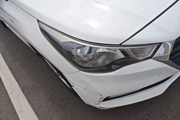 Used Hyundai Verna (new generation) 2016 1.4L Automatic Cool Edition GLS Right Front Headlight