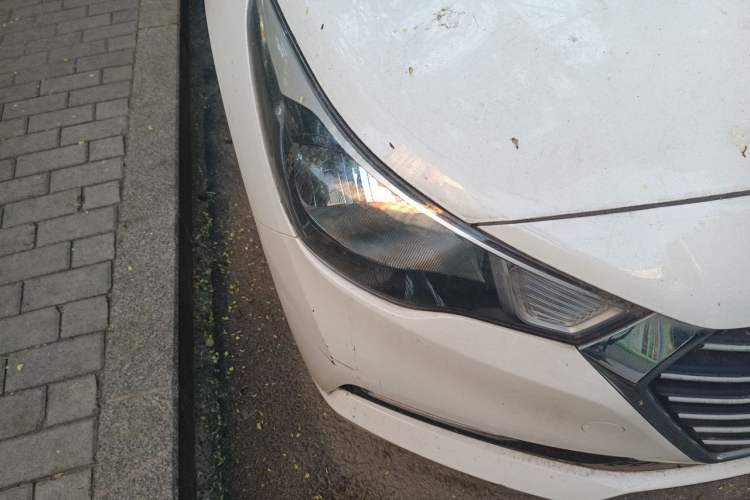 Used Hyundai Verna (new generation) 2016 1.4L Automatic Sport Edition Right Front Headlight