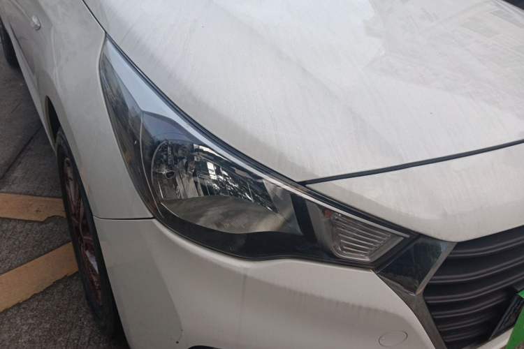 Used Hyundai Verna (new generation) 2016 1.4L Manual Cool Edition GLS Right Front Headlight