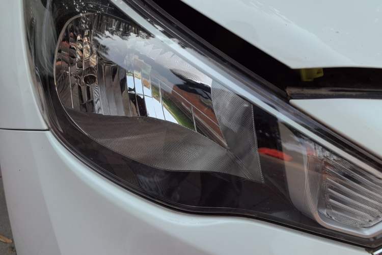 Used Hyundai Verna (new generation) 2016 1.4L Manual Cool Edition GLS Right Front Headlight